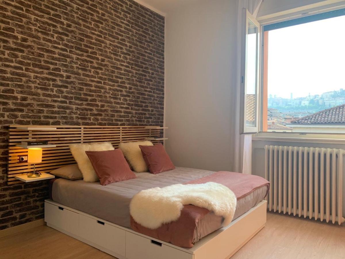 Camozzi Central Apartment แบร์กาโม ภายนอก รูปภาพ